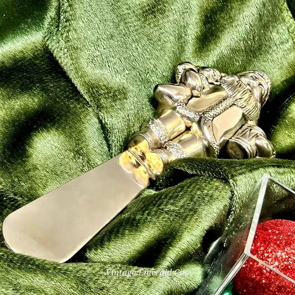 Vtg Silver 3D Santa Clause Holiday Knife Stainless Steel Butter Spreader Silver